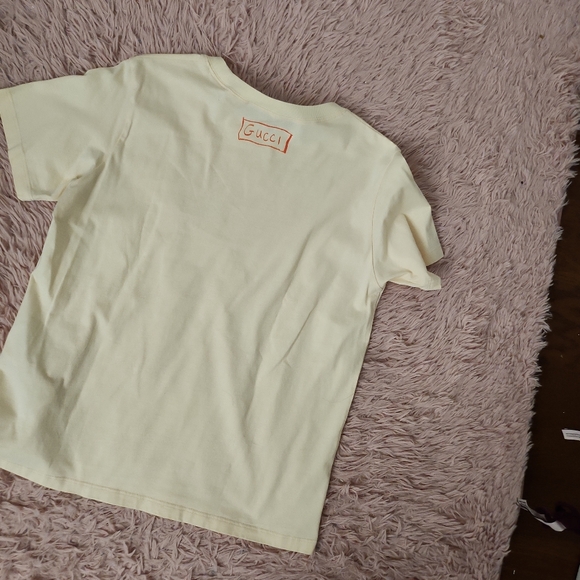 Gucci cute tee with strawberry design - Picture 10 of 13